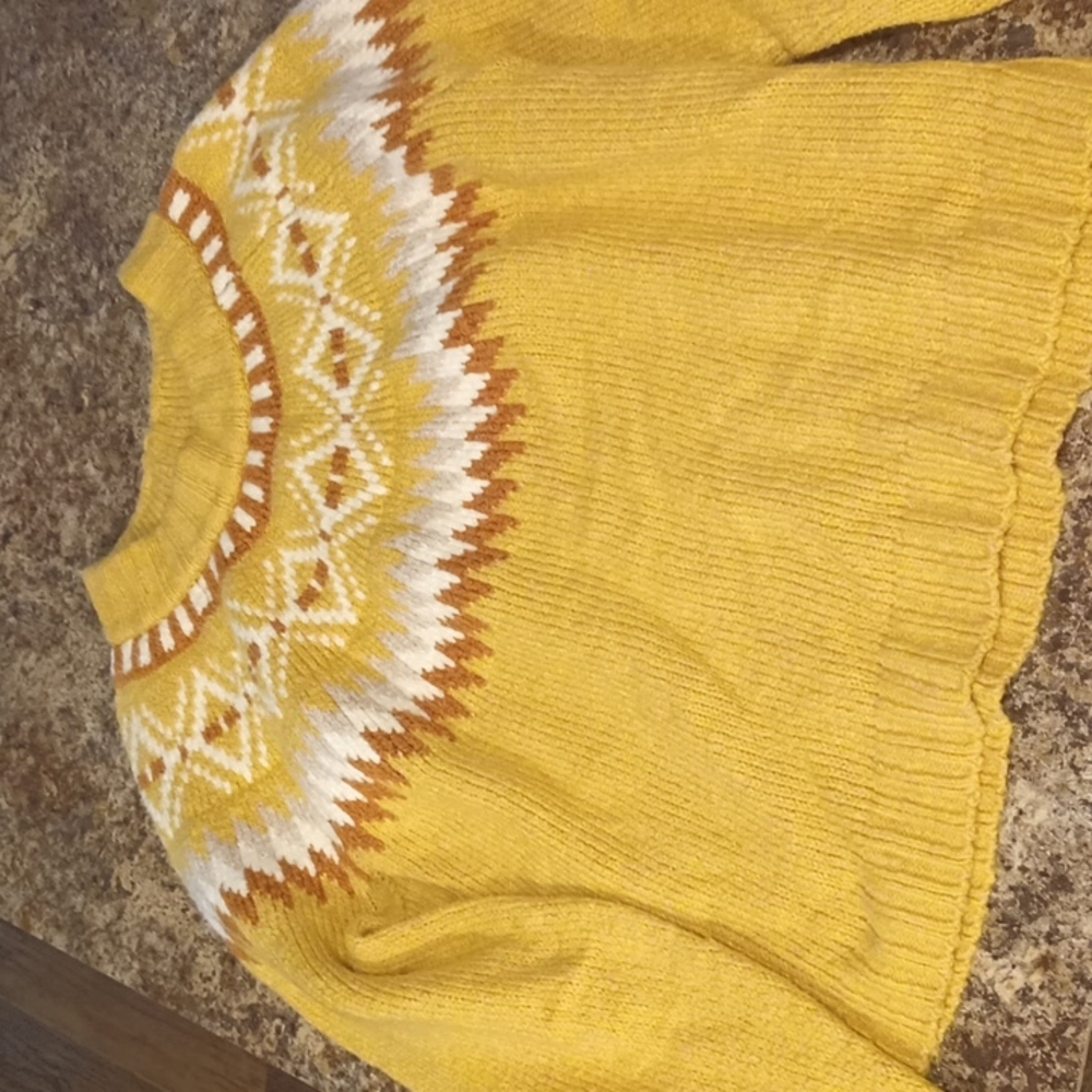 American Eagle Sweater